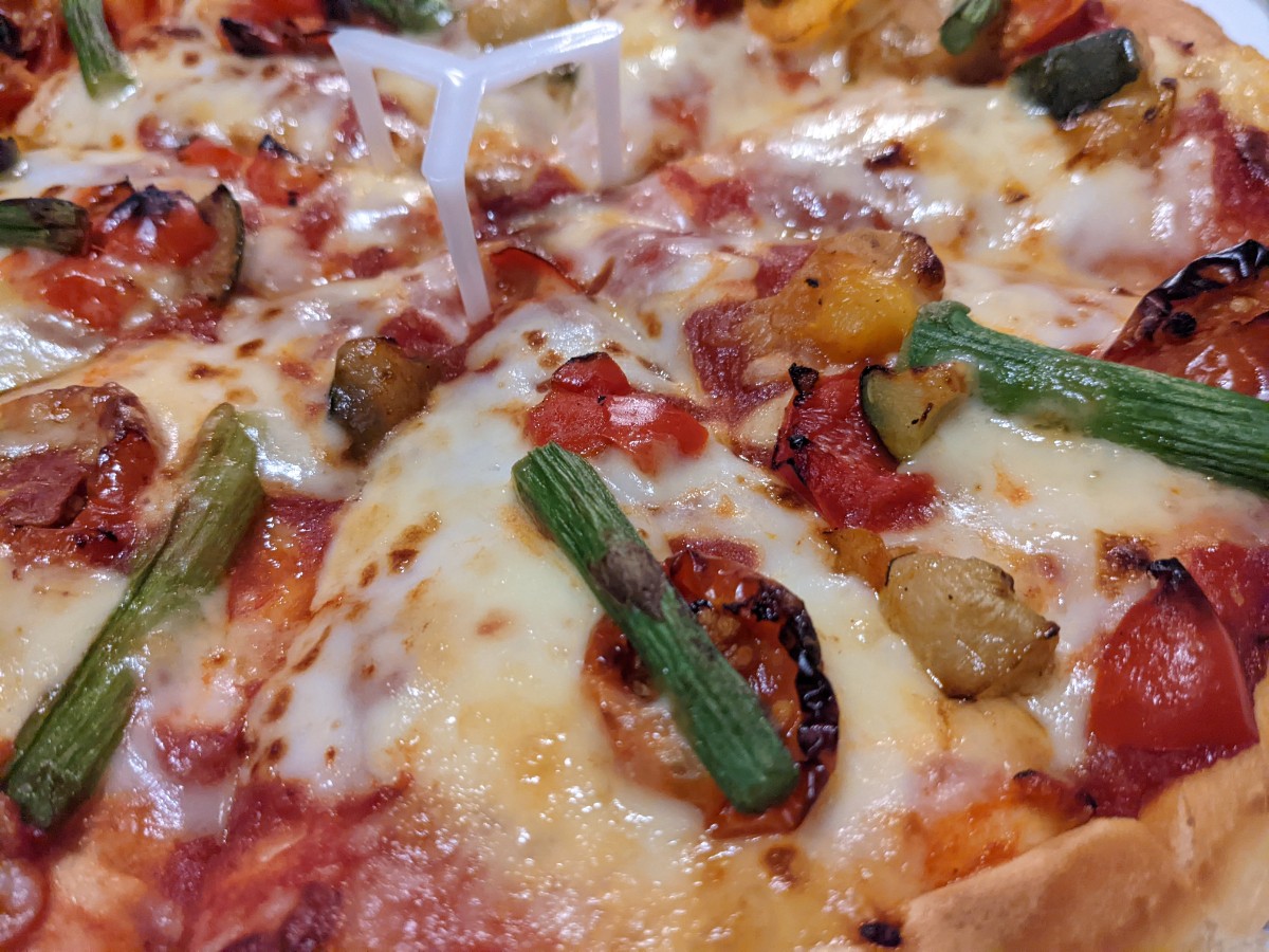 ピザハットの具だくさん緑黄色ベジピザの味は？