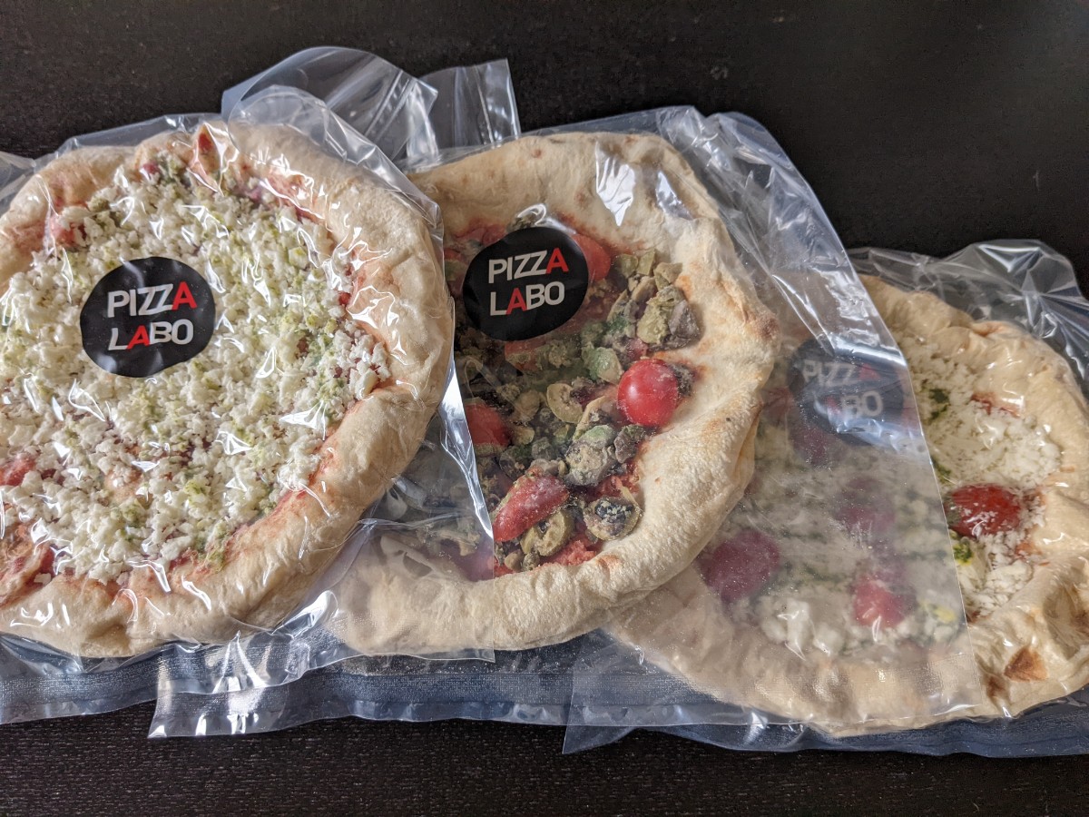 PST六本木の冷凍ピザ