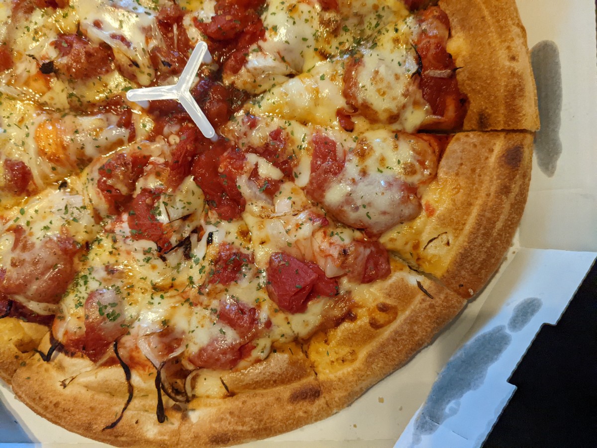 ピザハットの完熟トマトのチーズ＆チーズ