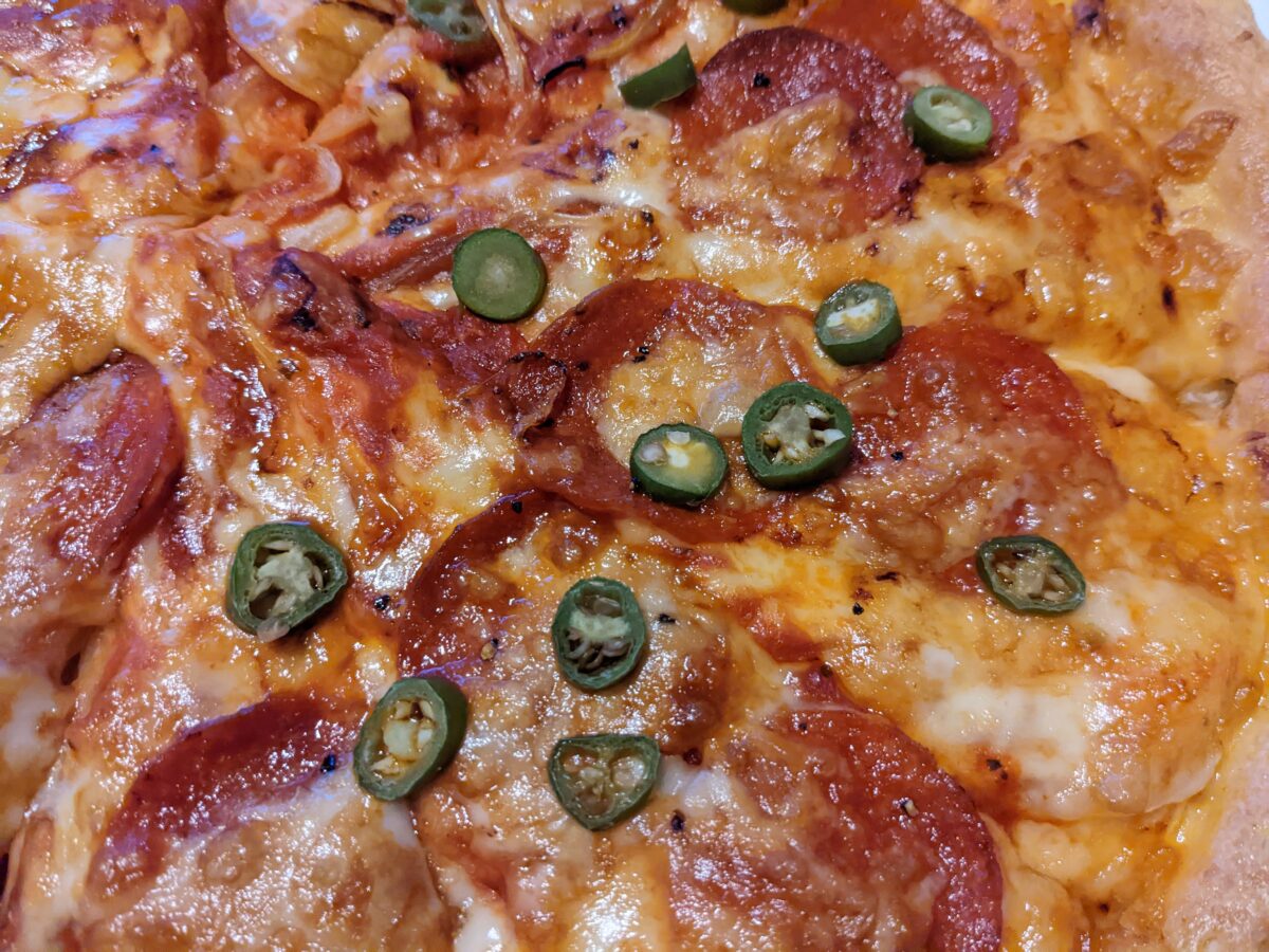 セラーノペッパー～熟成サラミの旨辛ピザ～の味
