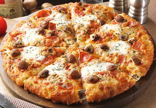 ピザーラ「特製ポルチーニソースのピザ」