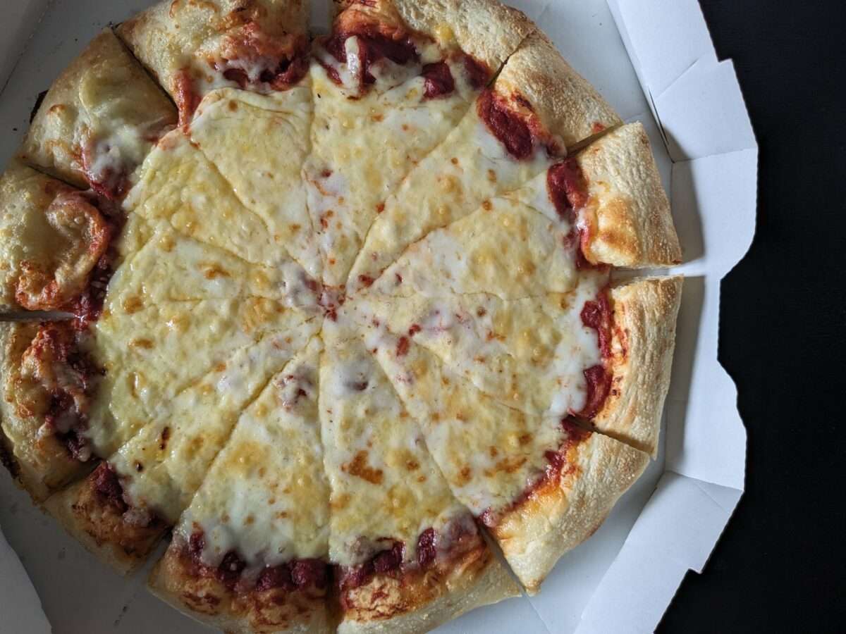 ピザハット「たっぷりチーズ＆チーズ」