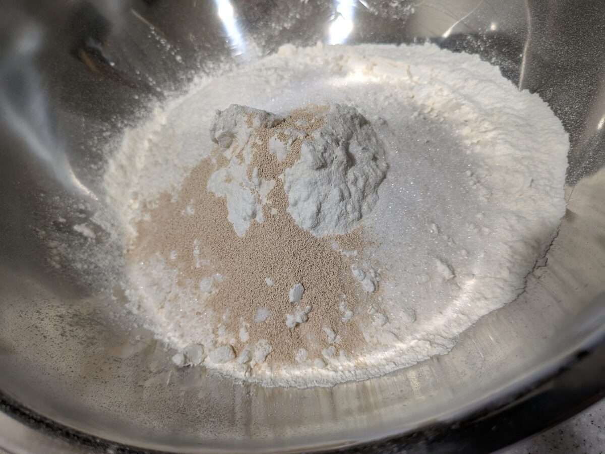 小麦粉にイースト