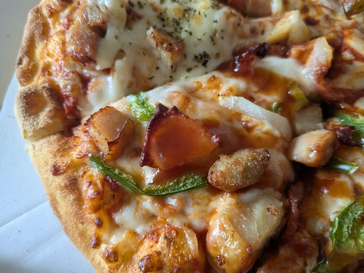 カナダ・ワイルドBBQデラックスのトッピング