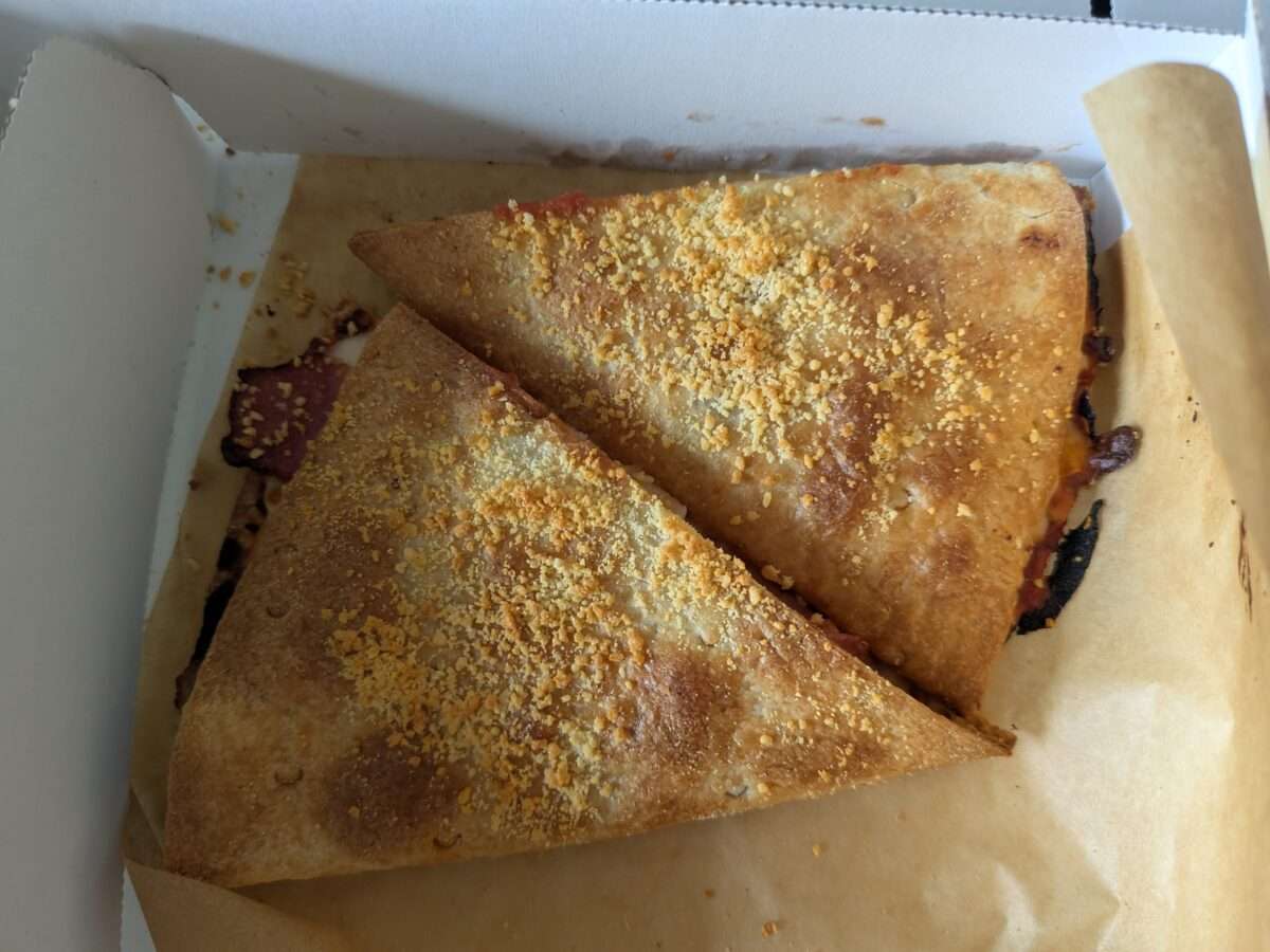ドミノピザ「クリスピッツァバーガー」