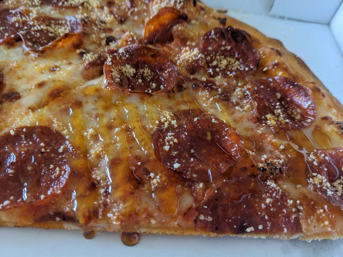 ペパロニラバーにホットハニー