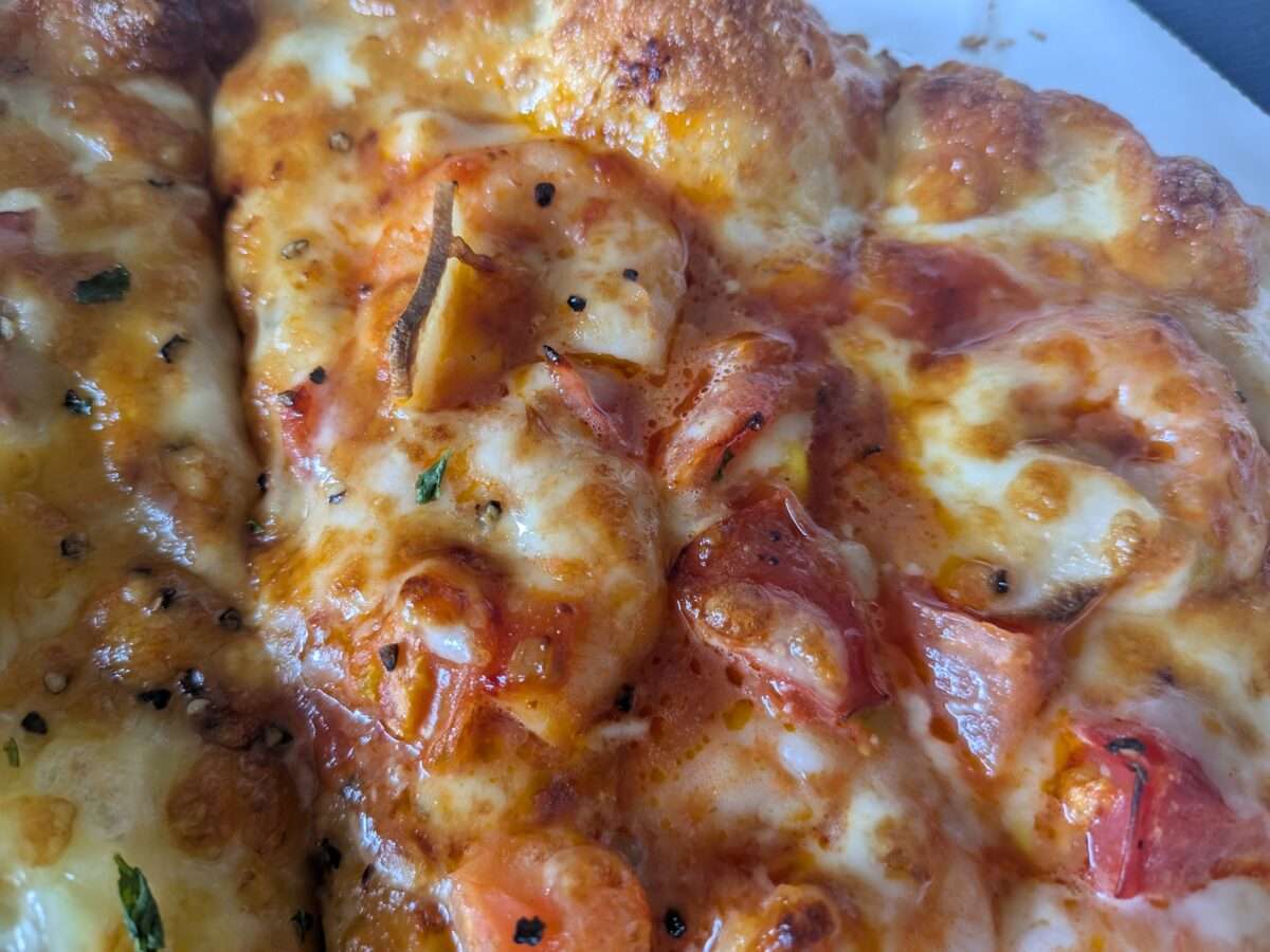 ピザーラレッドホットシュリンプの味は？