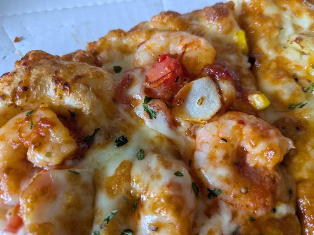 ピザーラレッドホットシュリンプの海老たち