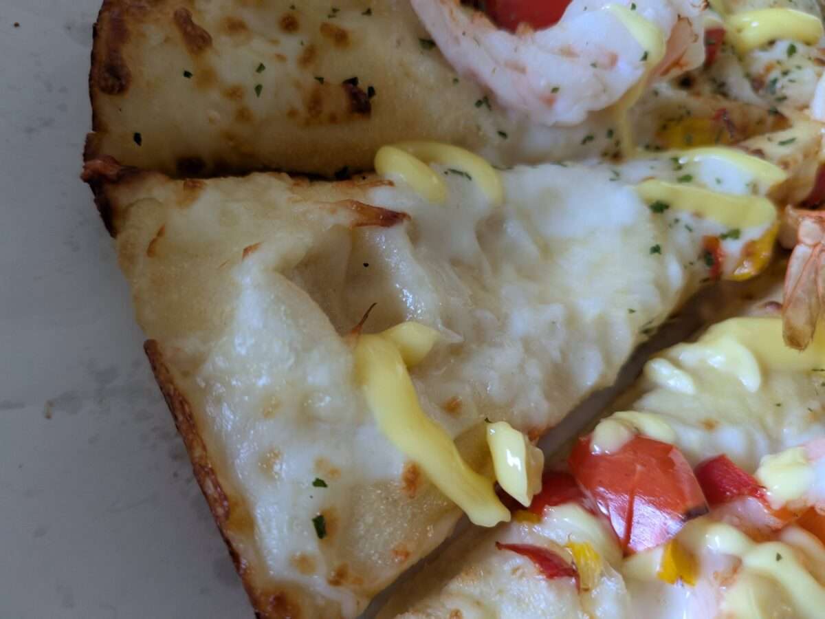 海老のとれたドミノピザ「ダンシングレモンマヨシュリンプ」