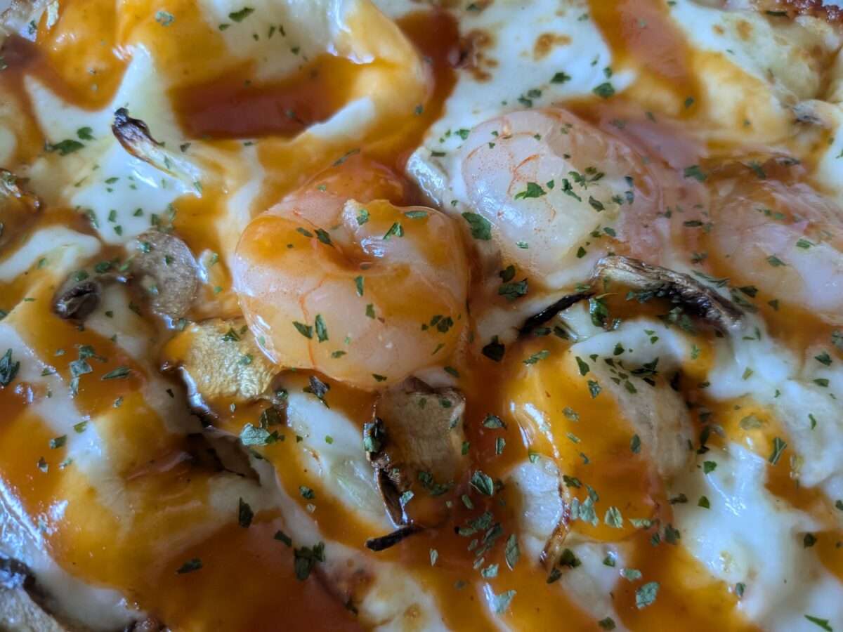 ぷりっと海老のビスクソース仕立ての海老とマッシュルーム