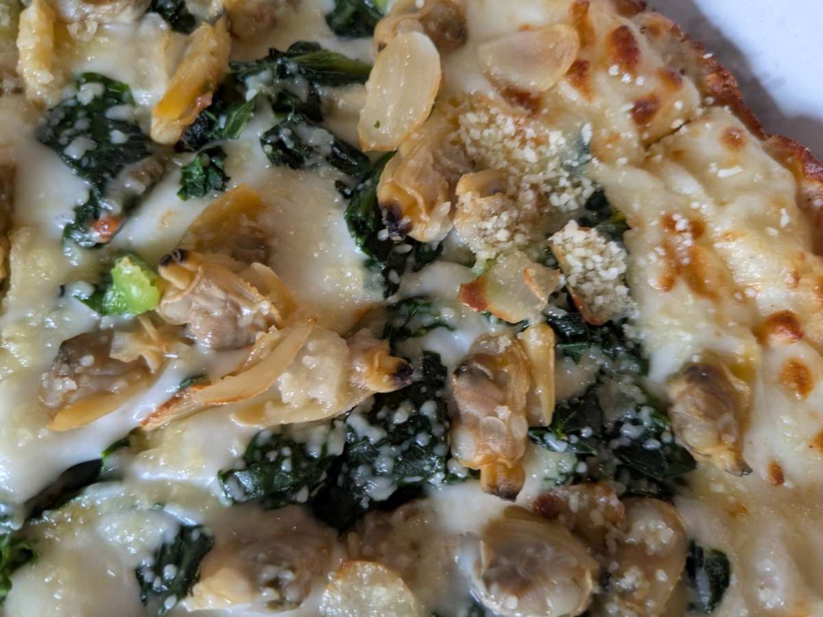 「あさりと菜の花のホワイトソース」の菜の花