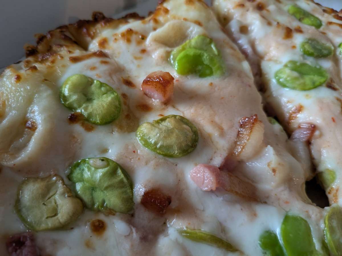 「パンチェッタとそら豆の桜えびソース」の味は？