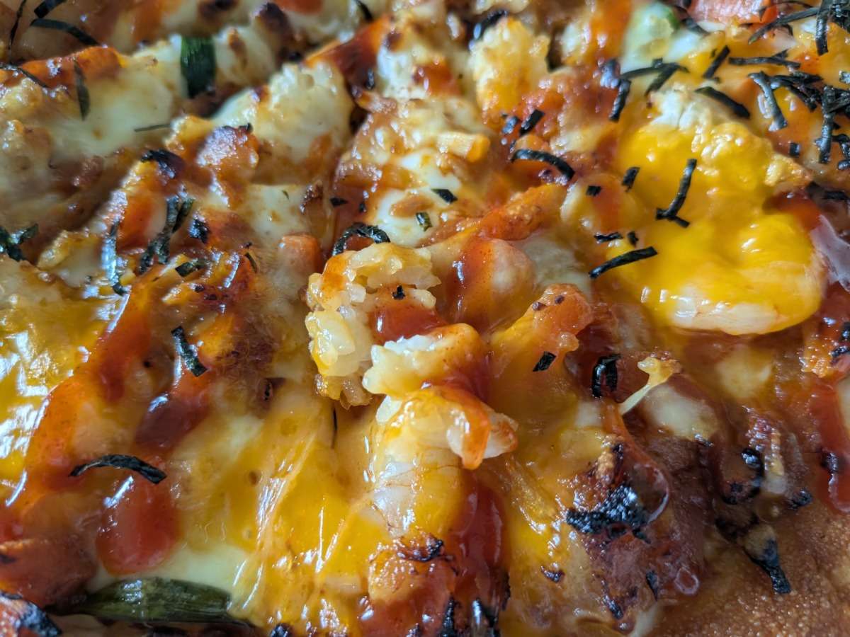 とろ～り卵の石焼風えびぷりビビンバのおこげ