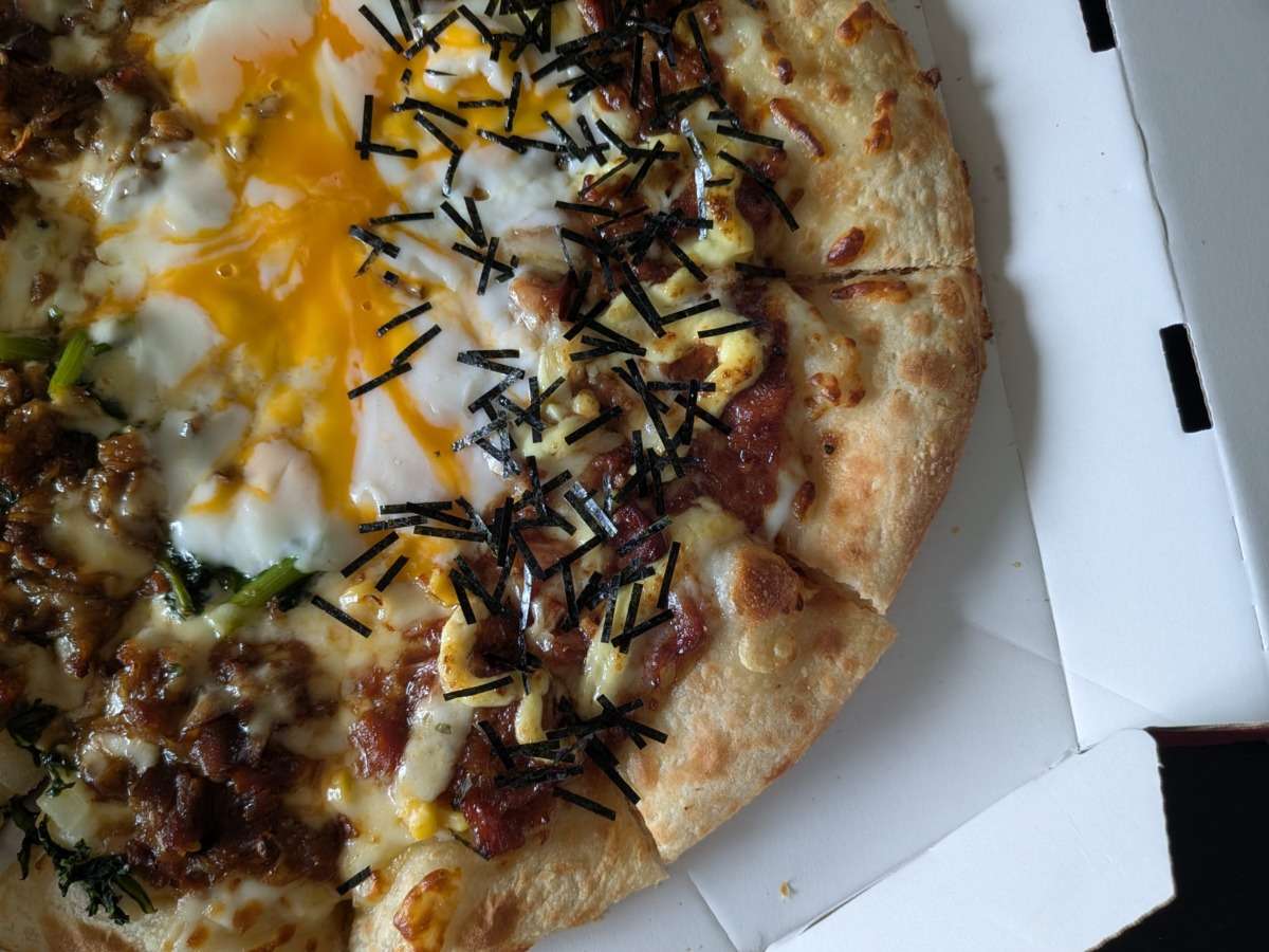 テリマヨ月見ピザの味は?