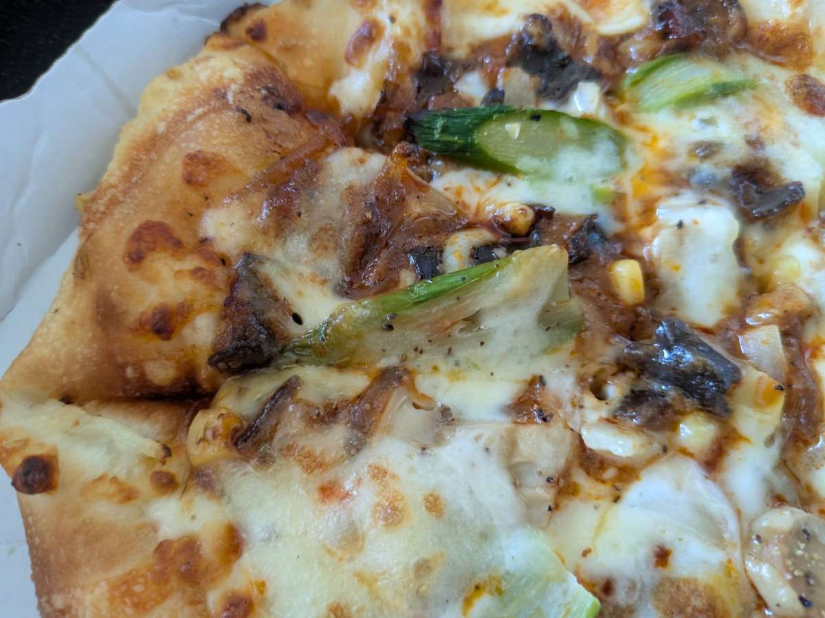 野菜 麻辣湯ピザのチーズ